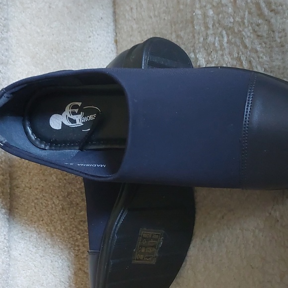 Blue Shoes - Picture 3 of 4